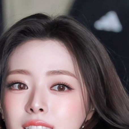 유나 (ITZY)의 최신 사진