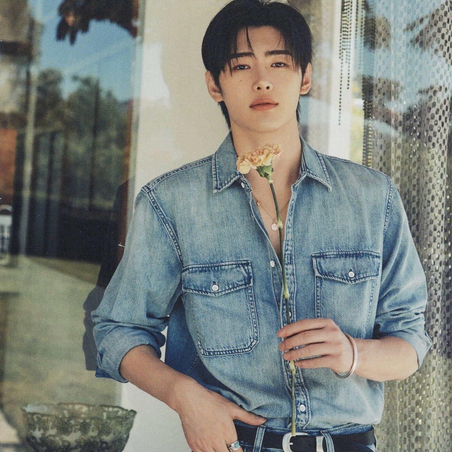 Foto terbaru Sunghoon (ENHYPEN)