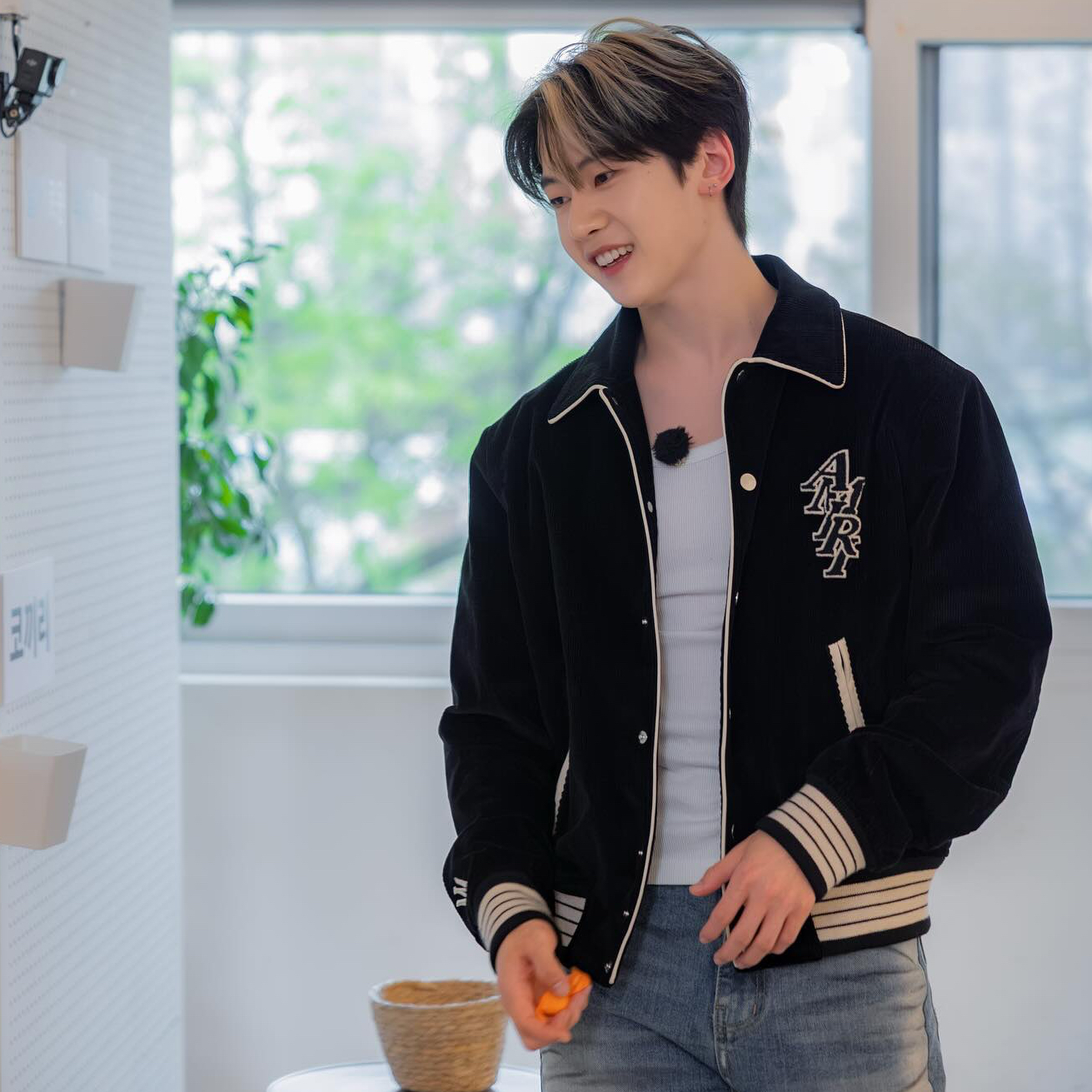Recent activity shot of Seok Matthew (ZEROBASEONE)