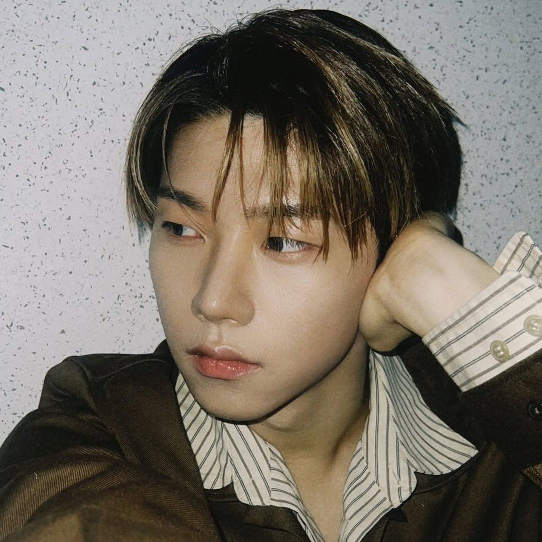 Recent activity shot of Hyunwoo (Xikers)