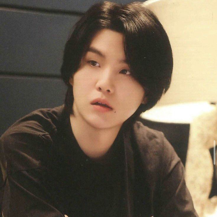 SUGA (防彈少年團)的最新活動照片