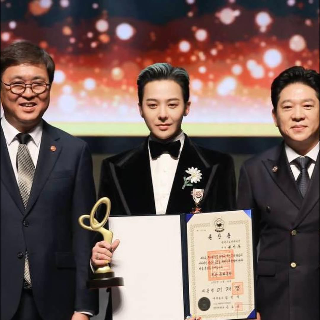 A moment captured by G-DRAGON (BIGBANG)'s fan