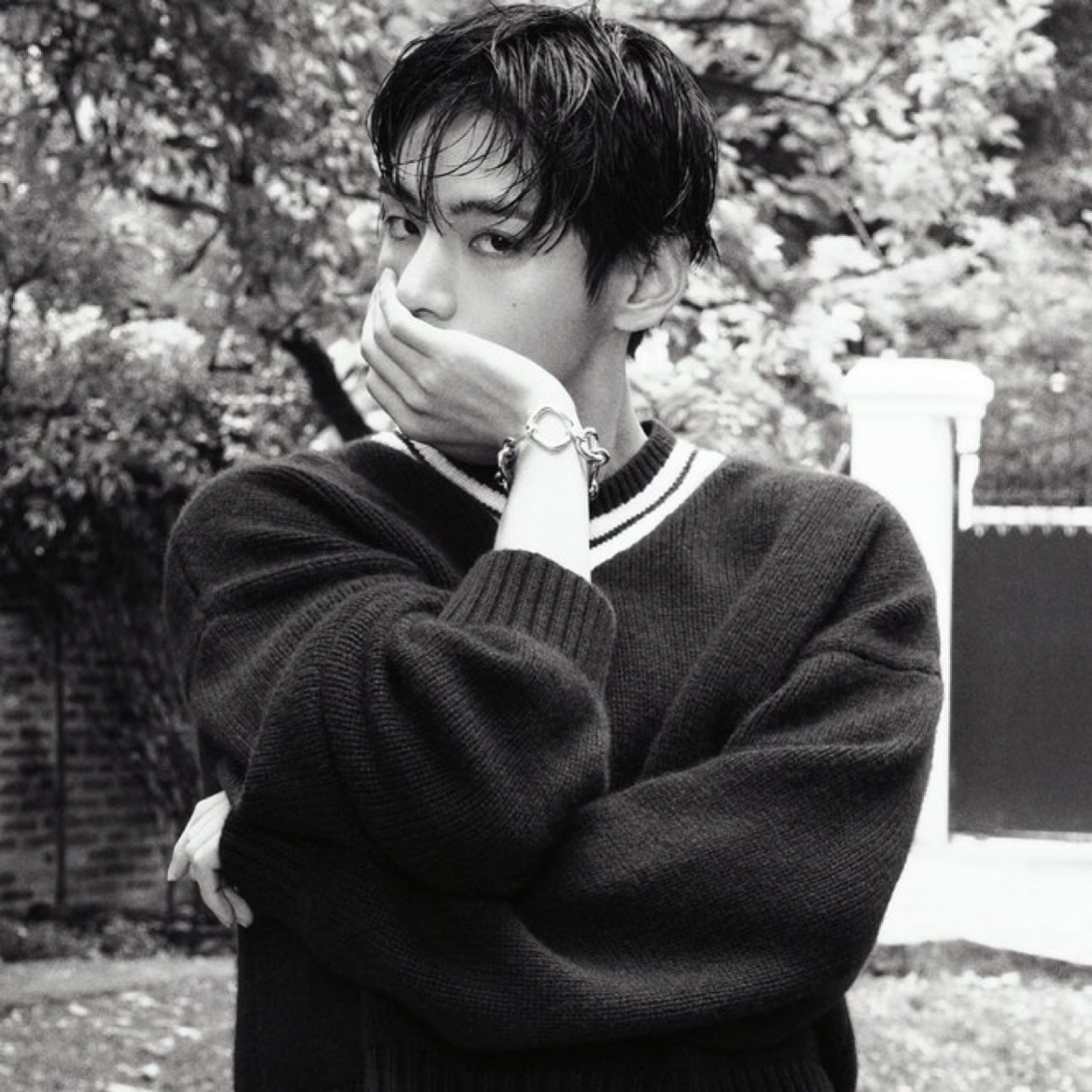 Foto terbaru V (BTS)