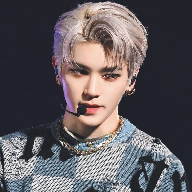 A moment captured by Taeyong (NCT 127)'s fan