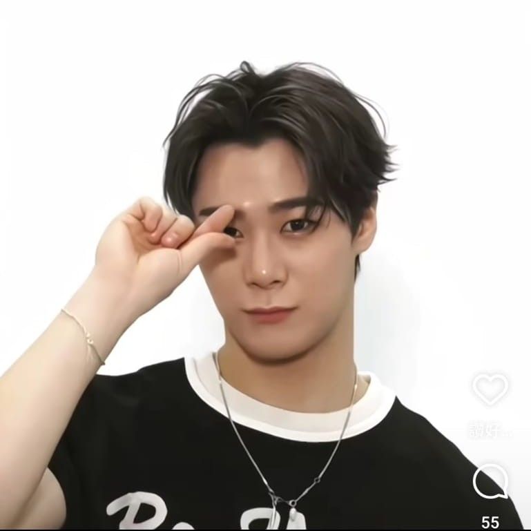 Latest photo of Moonbin (ASTRO)
