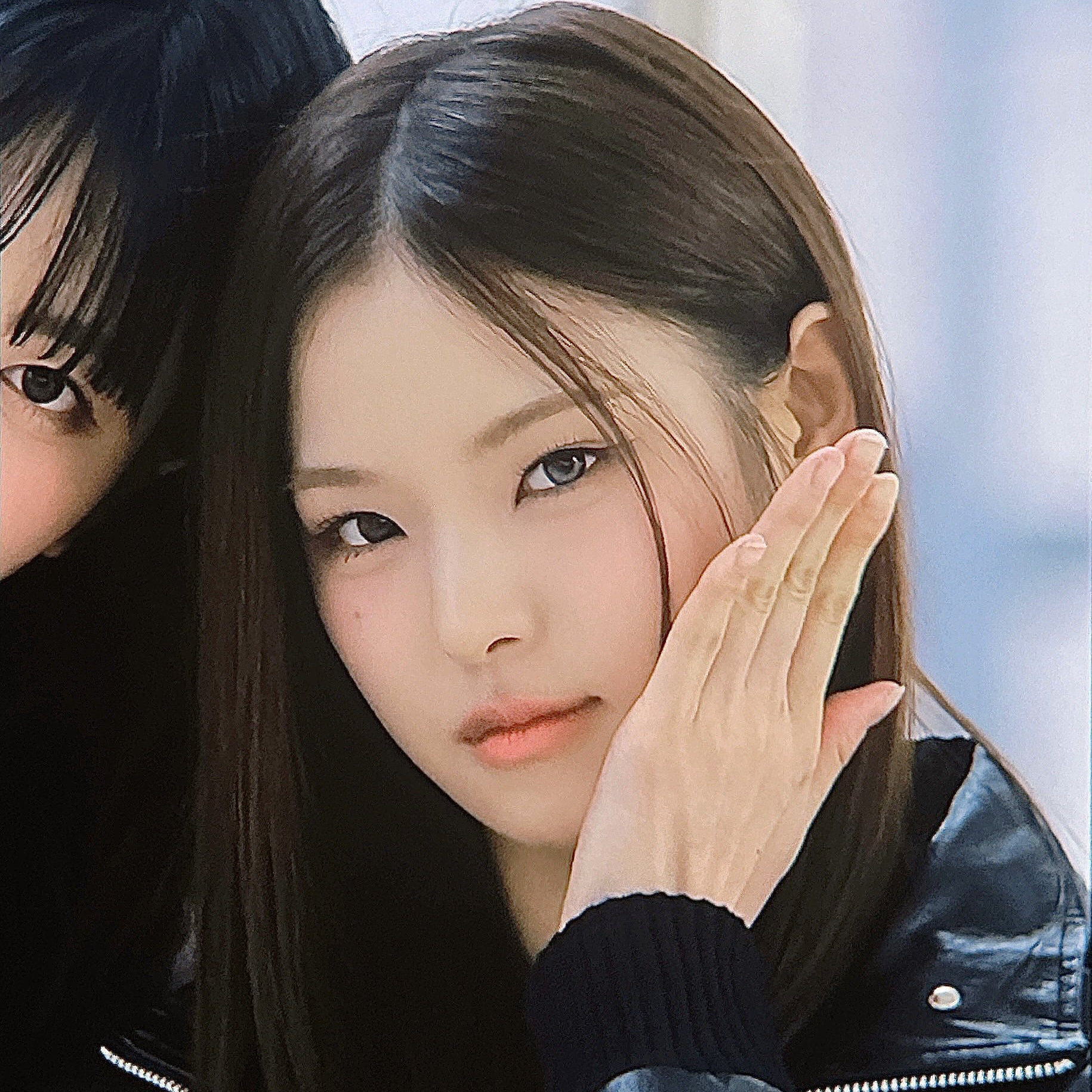 Behind-the-scenes cut of Mai (izna)