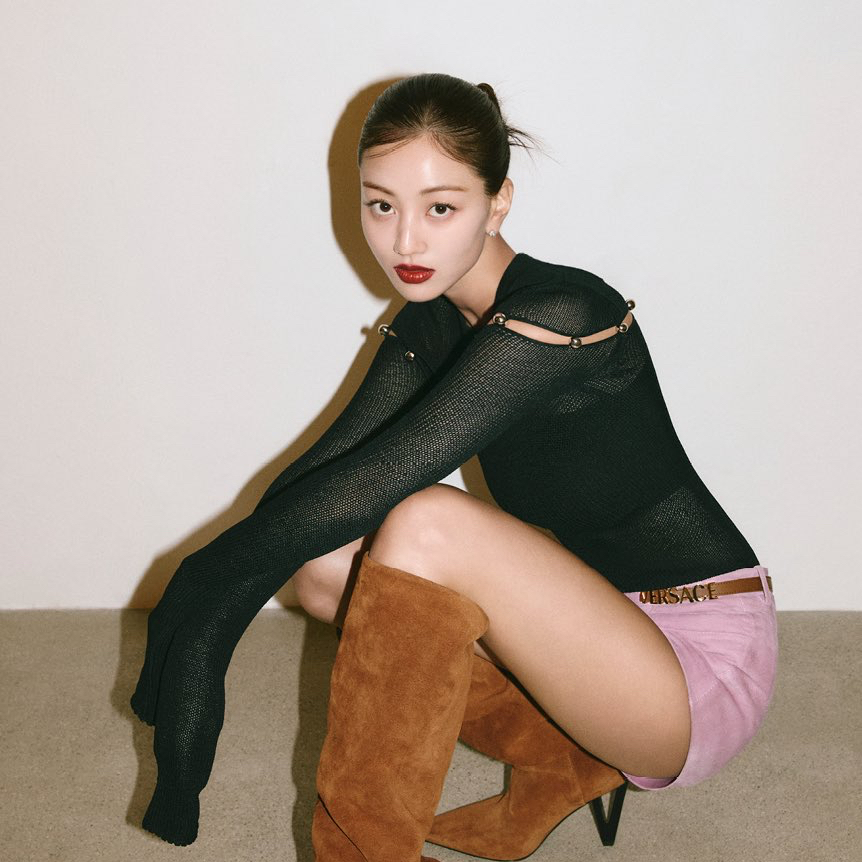 Recent activity shot of Jihyo (TWICE)