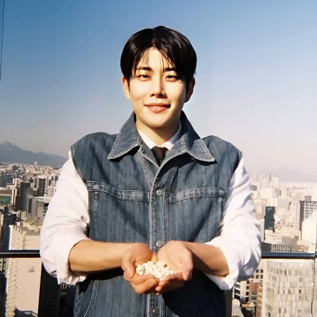 Recent activity shot of MJ (ASTRO)