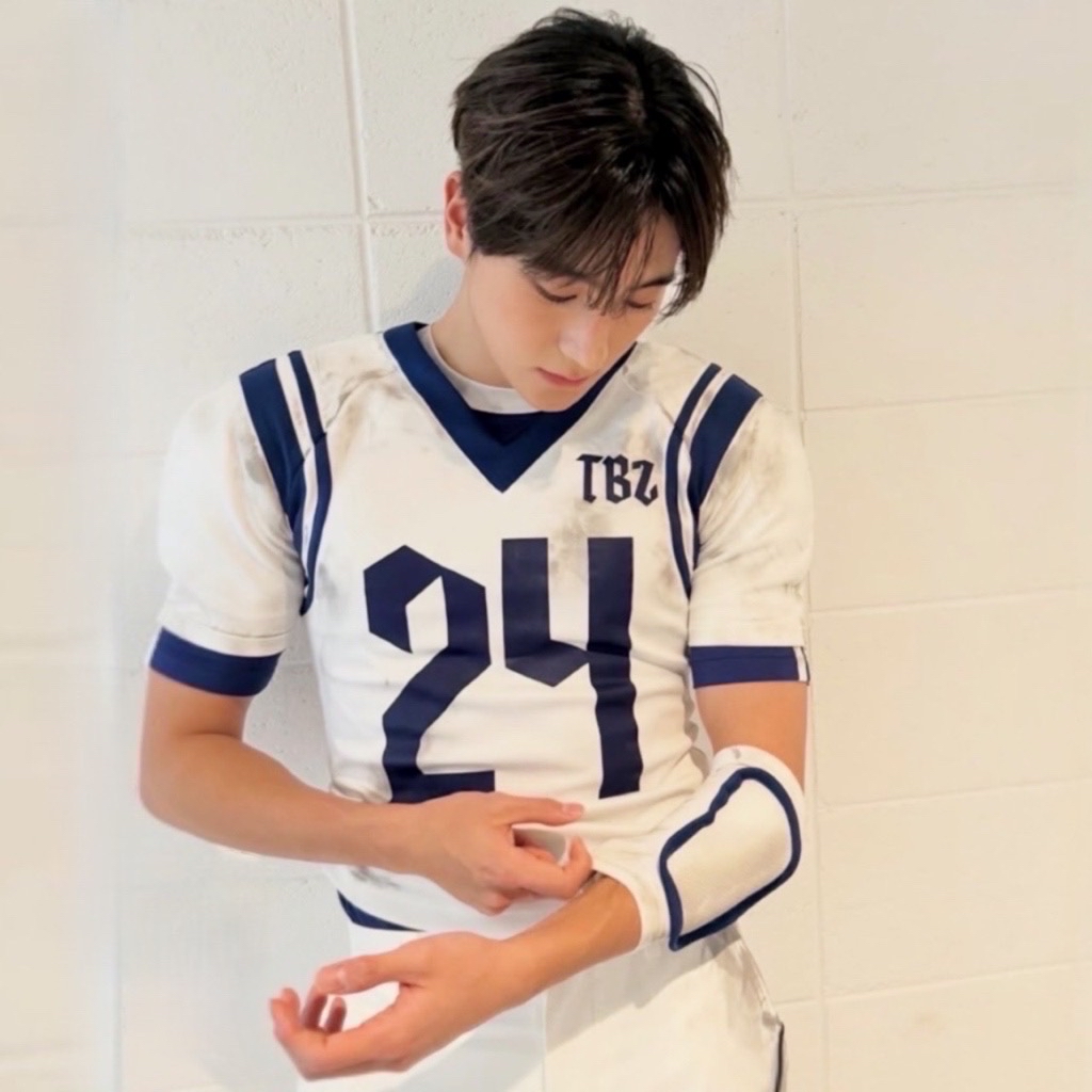 Behind-the-scenes cut of Hyunjae (THE BOYZ)