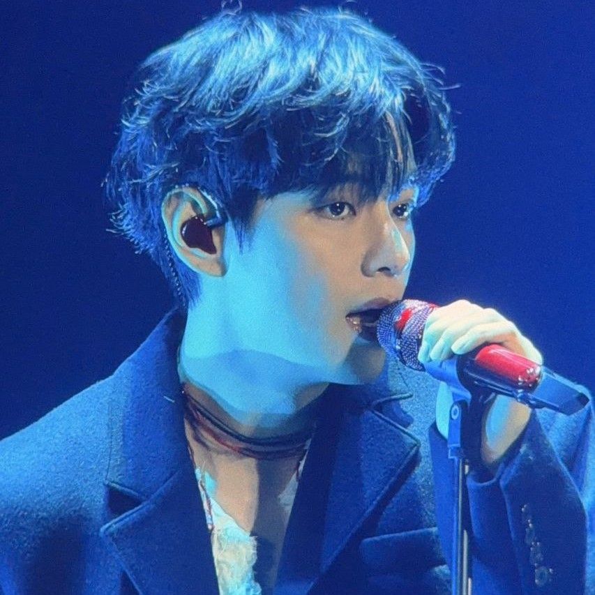 A moment captured by V (BTS)'s fan