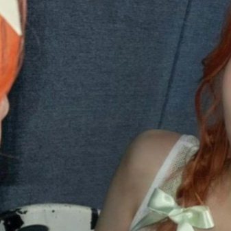 Recent activity shot of Sieun (STAYC)