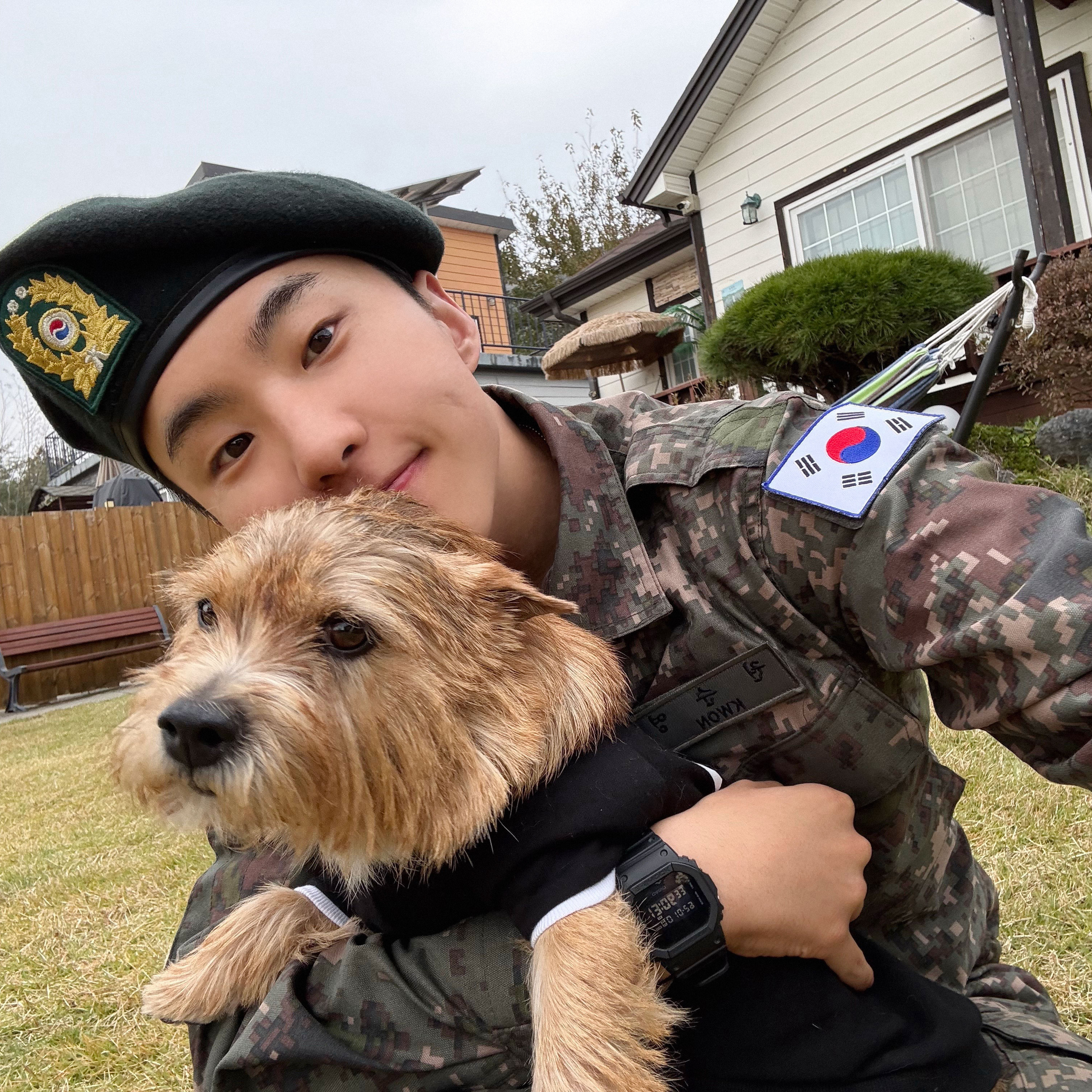 Recent activity shot of SEVENTEEN