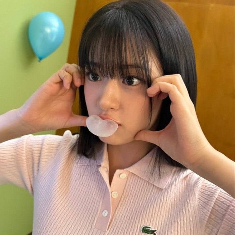 Latest photo of An Yujin (IVE)