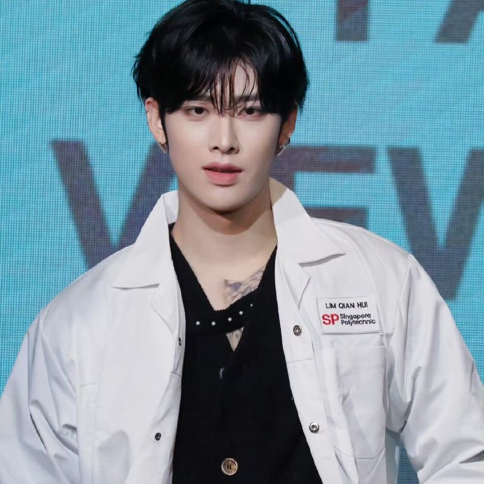 Behind-the-scenes cut of Ricky (ZEROBASEONE)