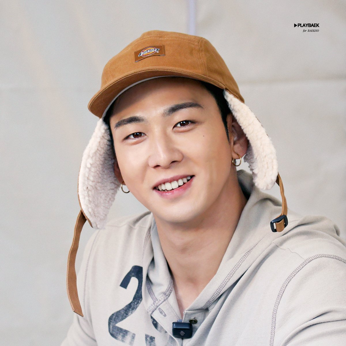 백호의 비하인드 컷