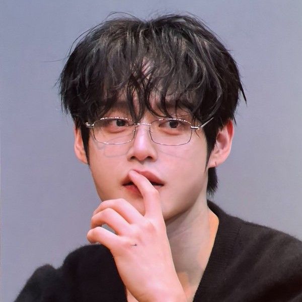 キム・ジウン (ZEROBASEONE)の最近の活動写真