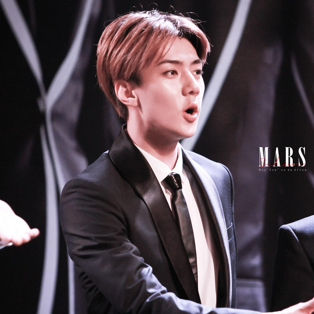 A moment captured by Sehun (EXO)'s fan