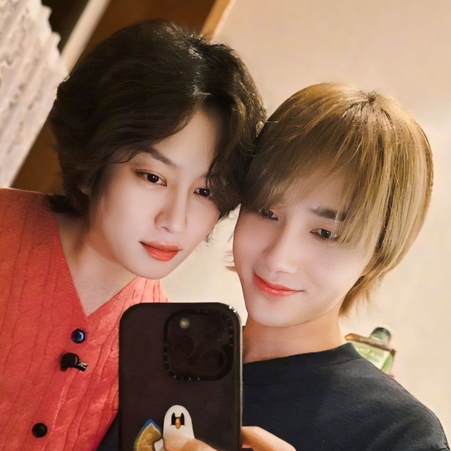 Behind-the-scenes cut of Heechul (Super Junior)