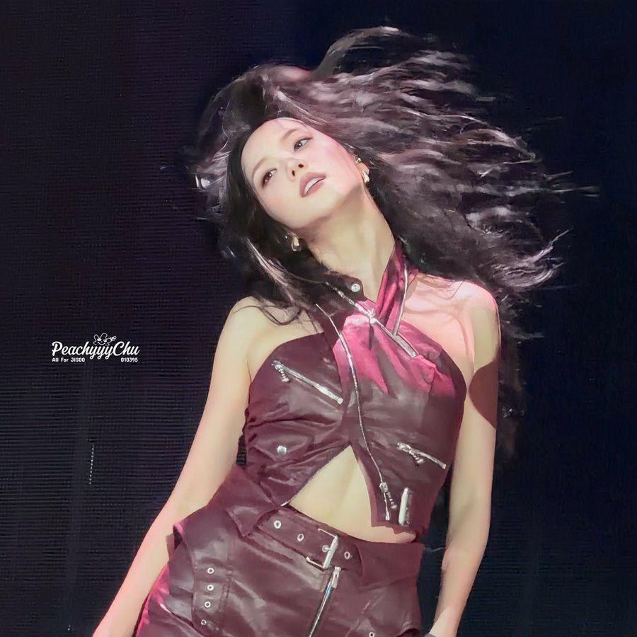 Behind-the-scenes cut of Jisoo (BLACKPINK)