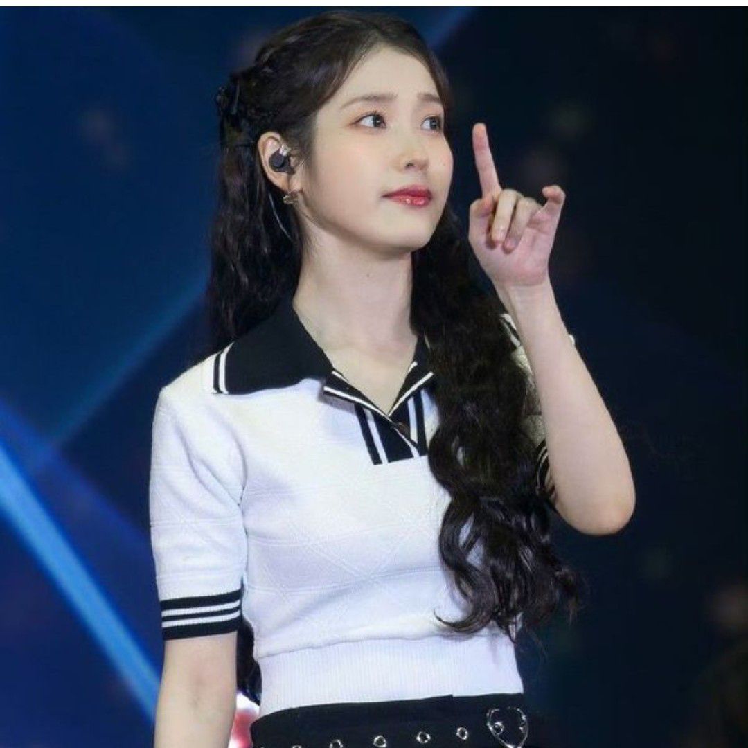 Latest photo of IU