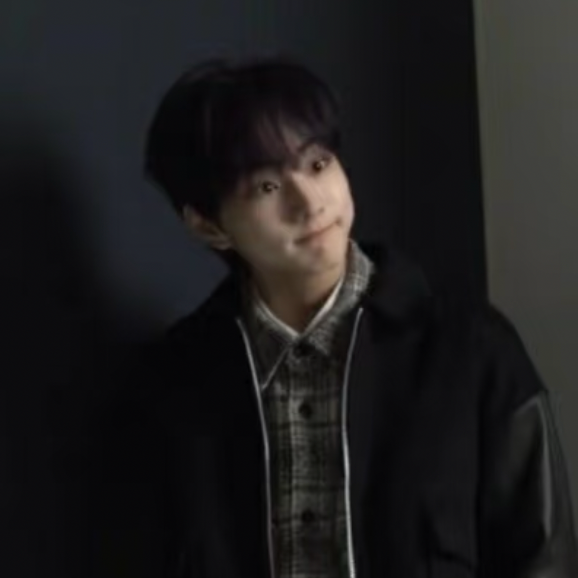 Behind-the-scenes cut of Jungwon (ENHYPEN)