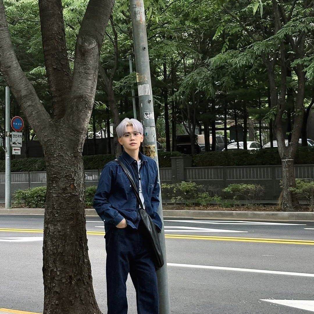 Recent activity shot of Kim Taerae (ZEROBASEONE)