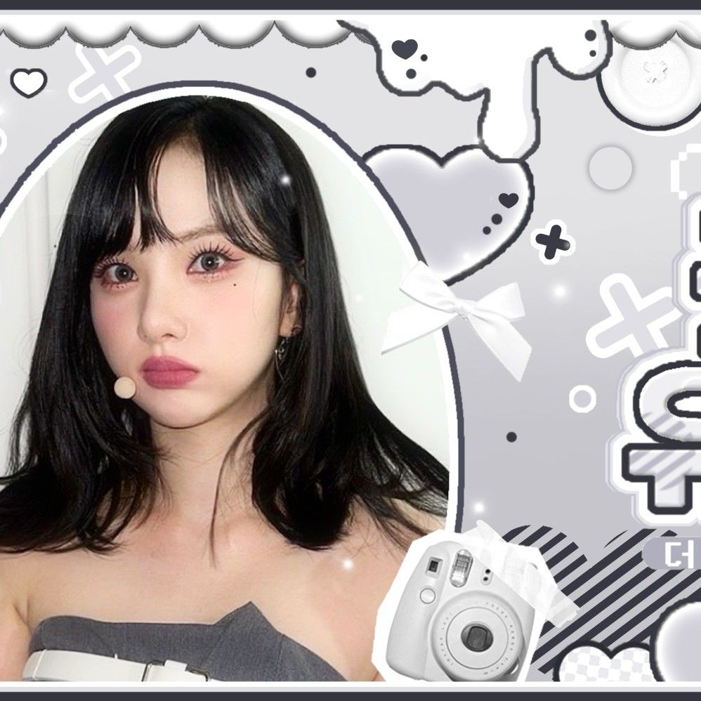 A moment captured by VIVIZ's fan