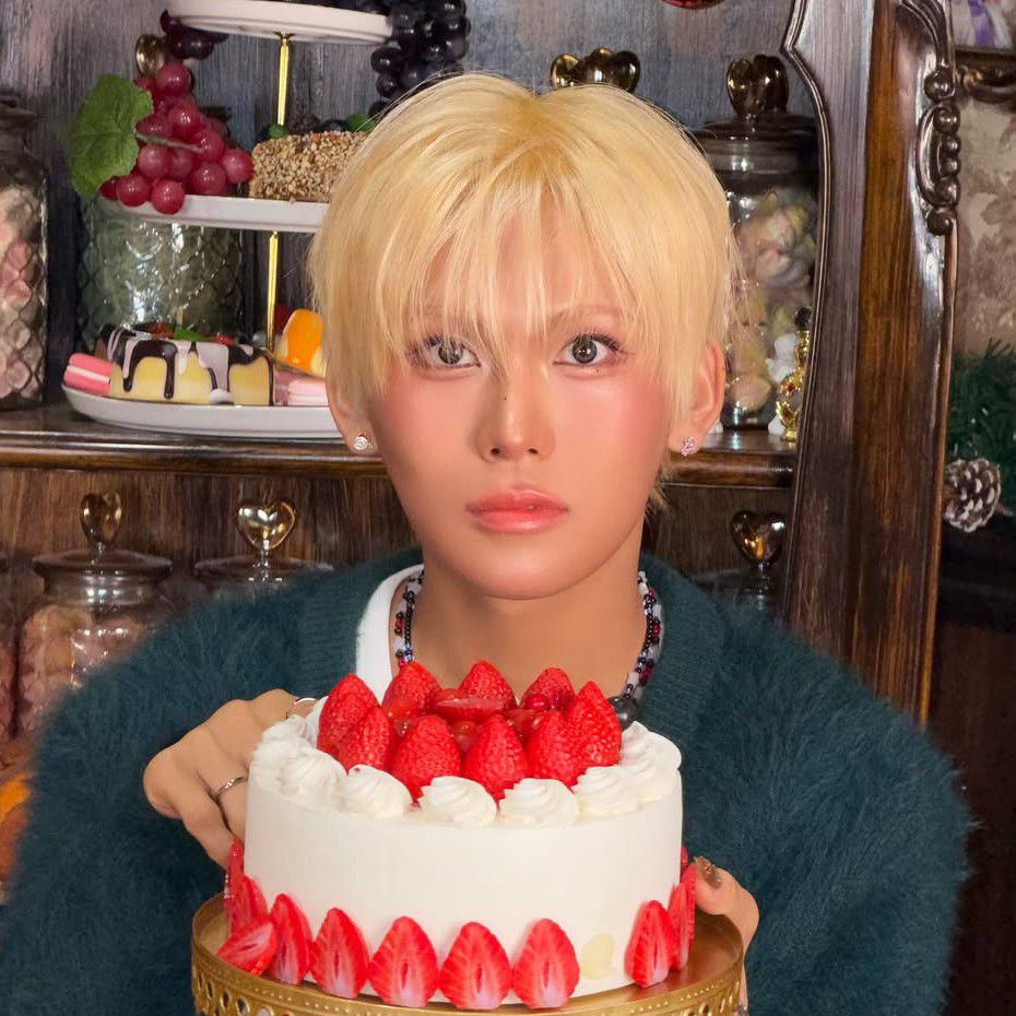 Recent activity shot of Hyun (XLOV)