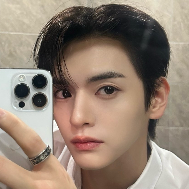 A moment captured by Sungyun (n.SSign)'s fan