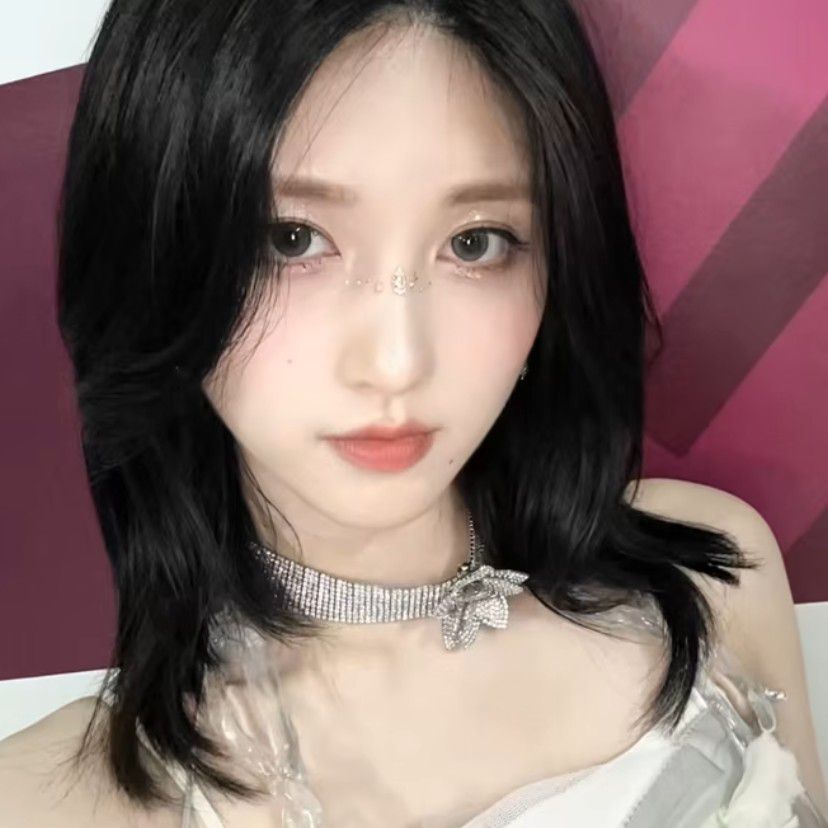 Latest photo of IVE