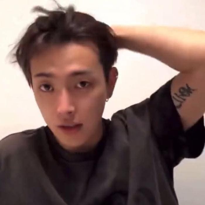 Recent activity shot of Hongjoong (ATEEZ)