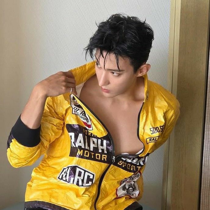 Behind-the-scenes cut of DK (SEVENTEEN)