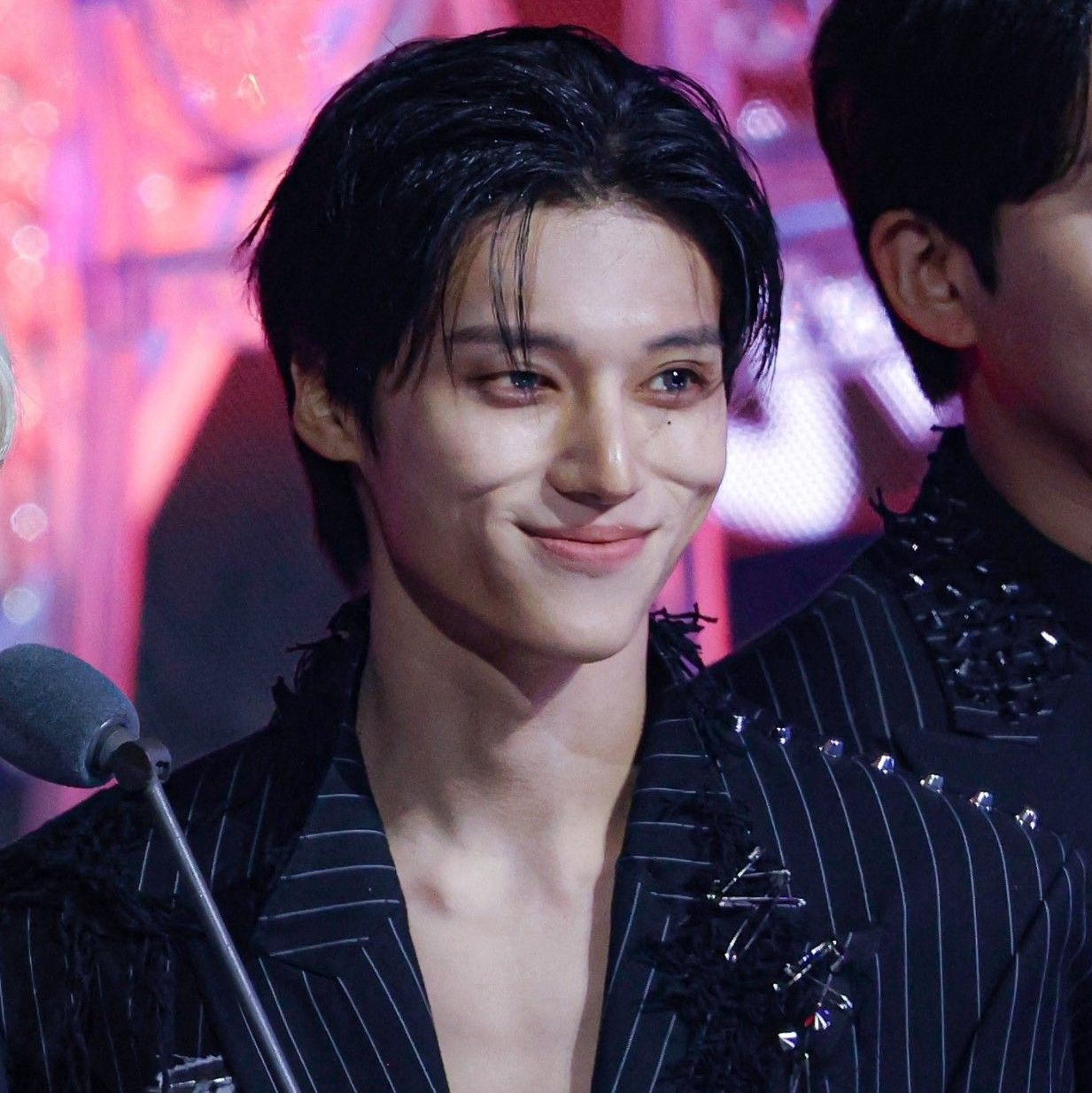 에이티즈 최근 활동샷