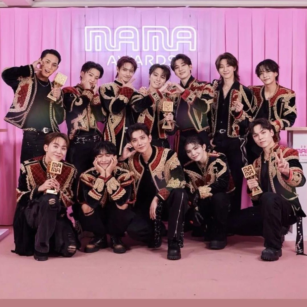 Behind-the-scenes cut of SEVENTEEN