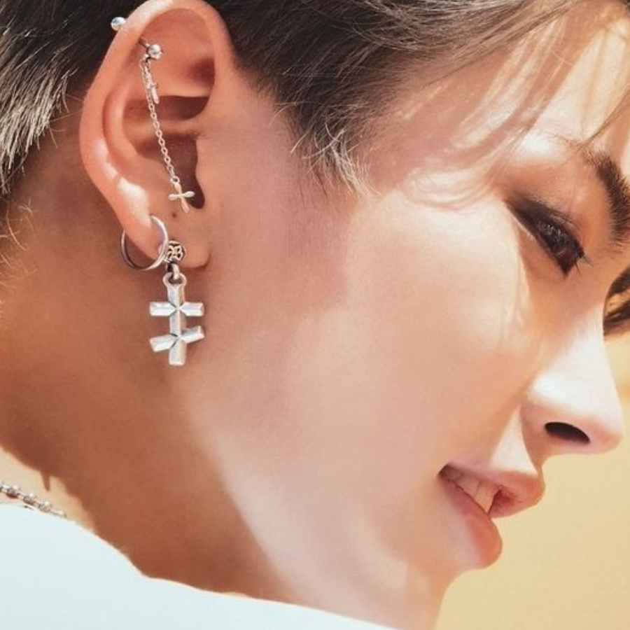 キム・ホンジュン (ATEEZ)の舞台裏ショット
