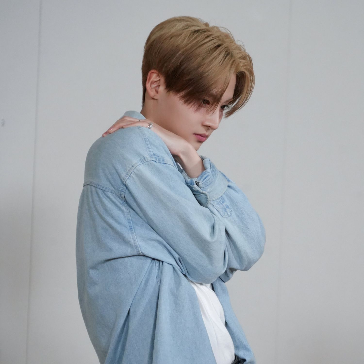 Behind-the-scenes cut of Lee Sangwon (ALPHA DRIVE ONE)