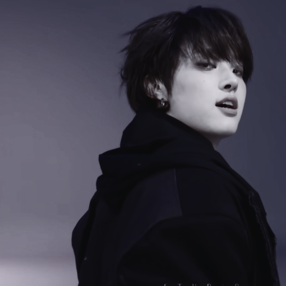 Behind-the-scenes cut of EJ (&TEAM)