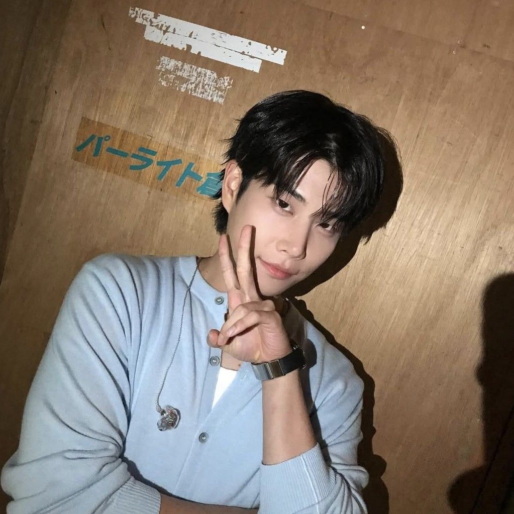 MJ (ASTRO)の最新写真