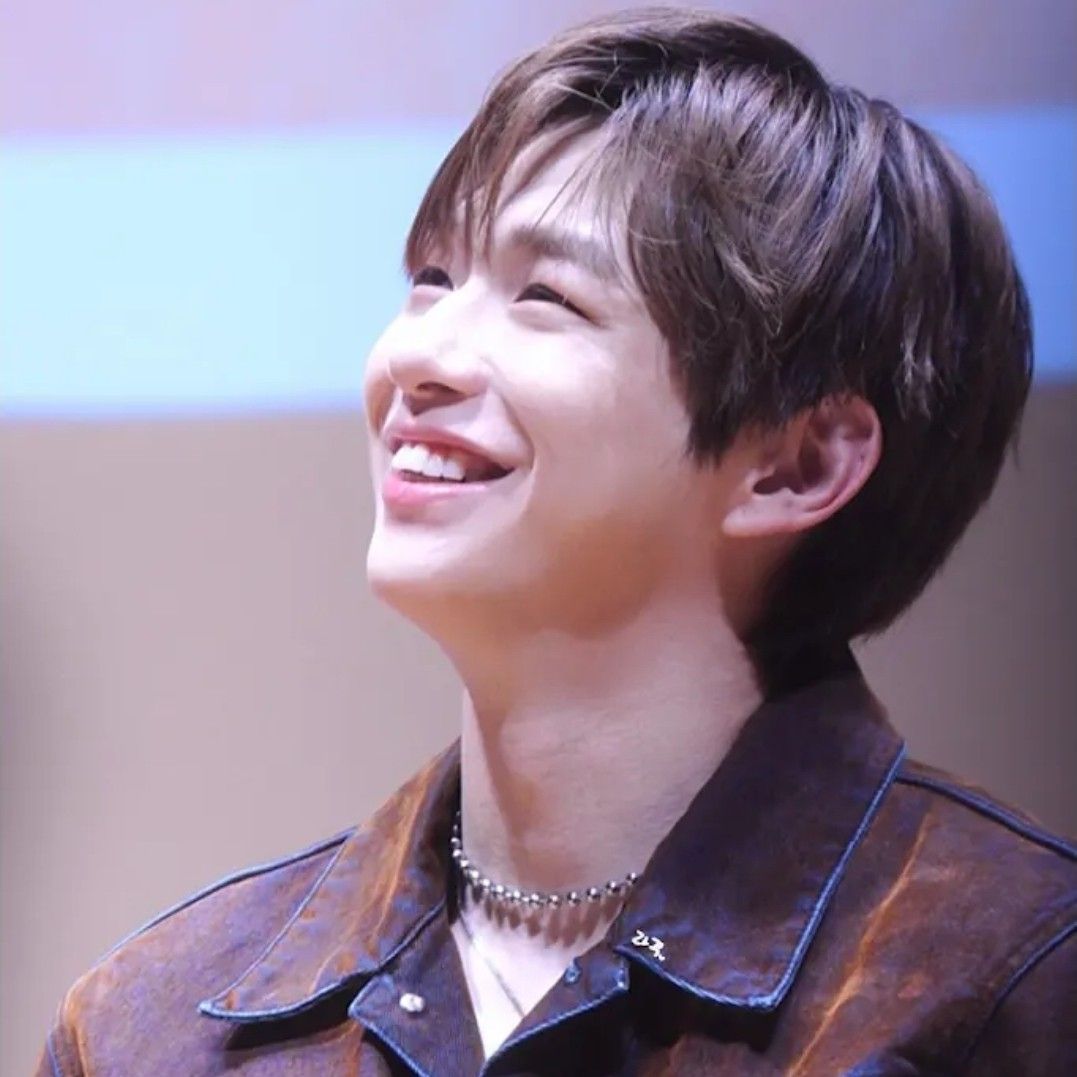 Behind-the-scenes cut of Kang Daniel