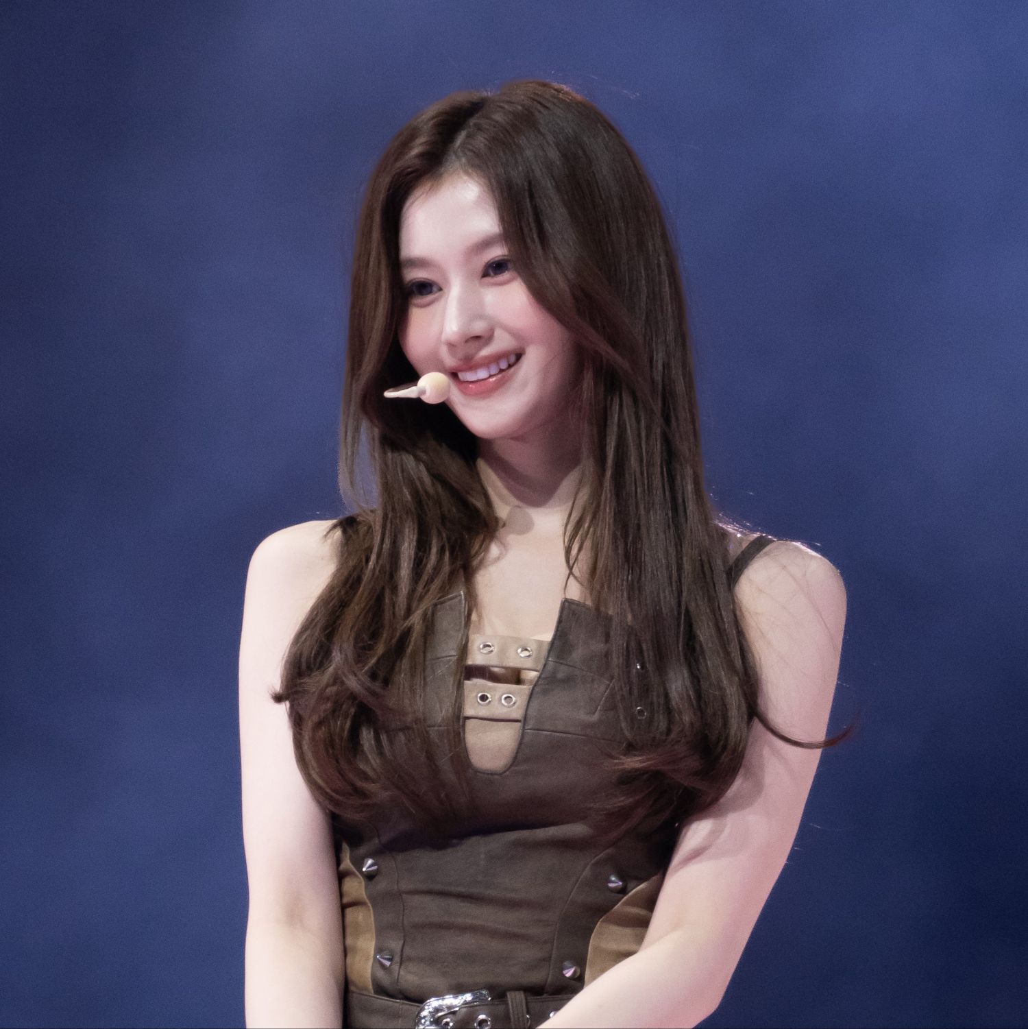 Latest photo of Sana (TWICE)