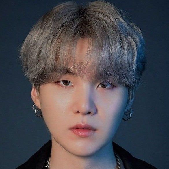 SUGA (防弹少年团)的最新活动照片