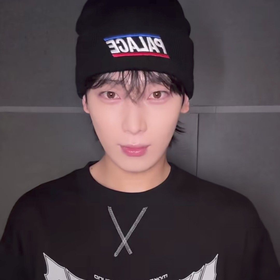 Foto aktivitas terbaru Sunoo (ENHYPEN)