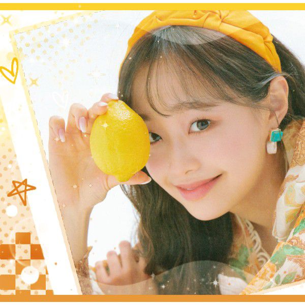 Latest photo of Chuu