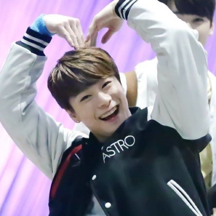 A moment captured by Moonbin (ASTRO)'s fan