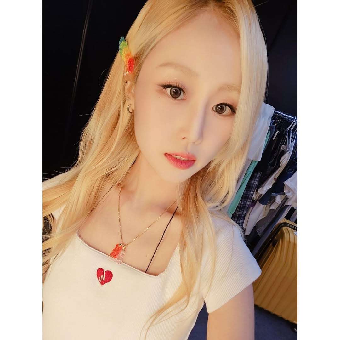 Recent activity shot of Lee Sujeong (Lovelyz)