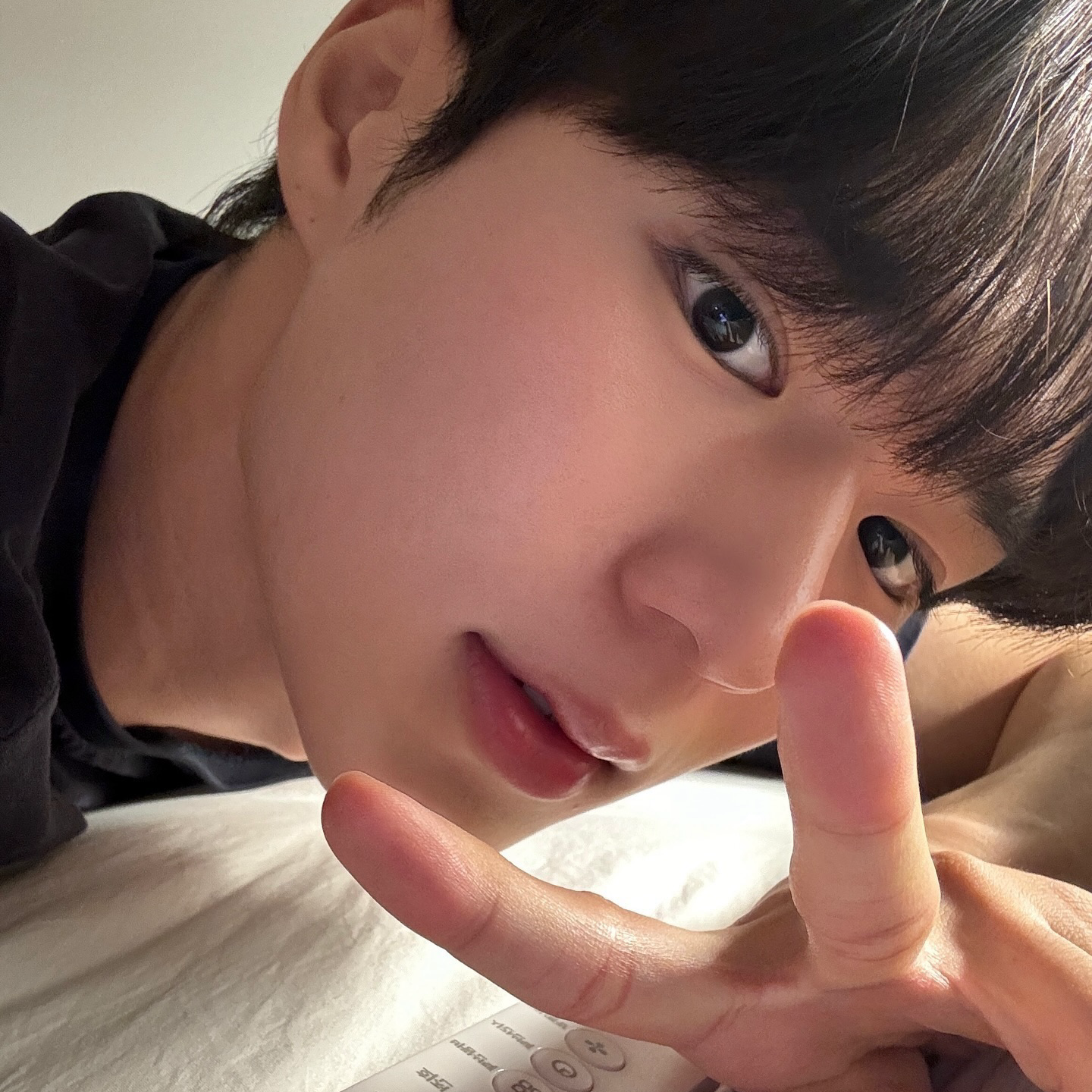 Behind-the-scenes cut of Kim Junseo (ALPHA DRIVE ONE)