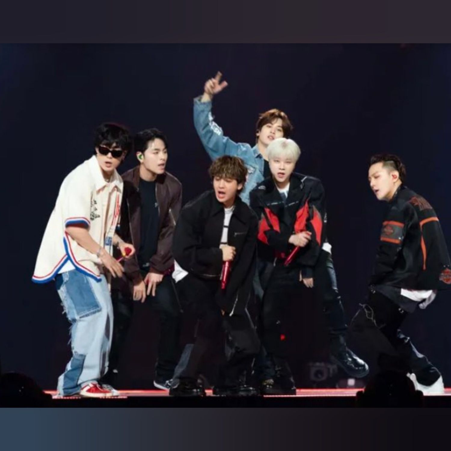 A moment captured by iKON's fan