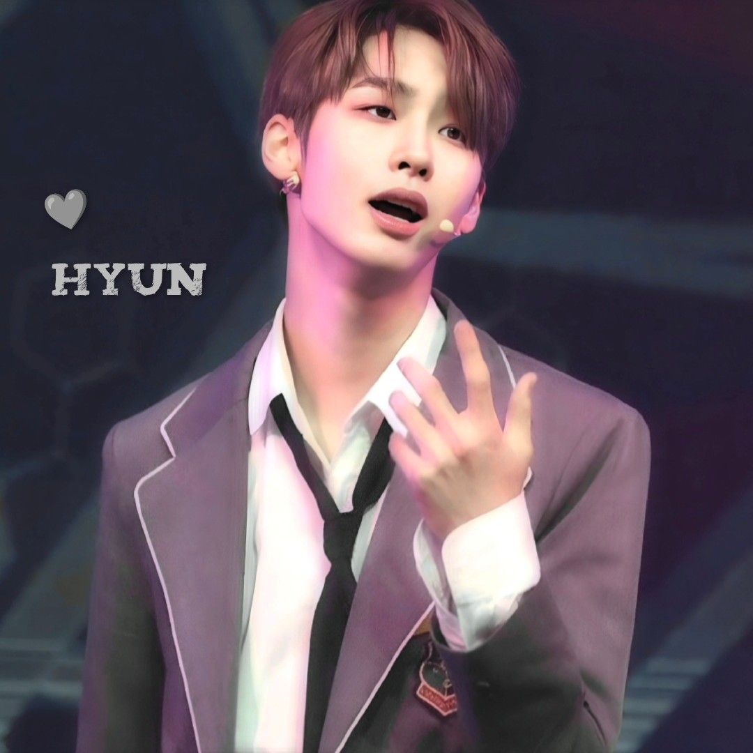 Behind-the-scenes cut of Hyun