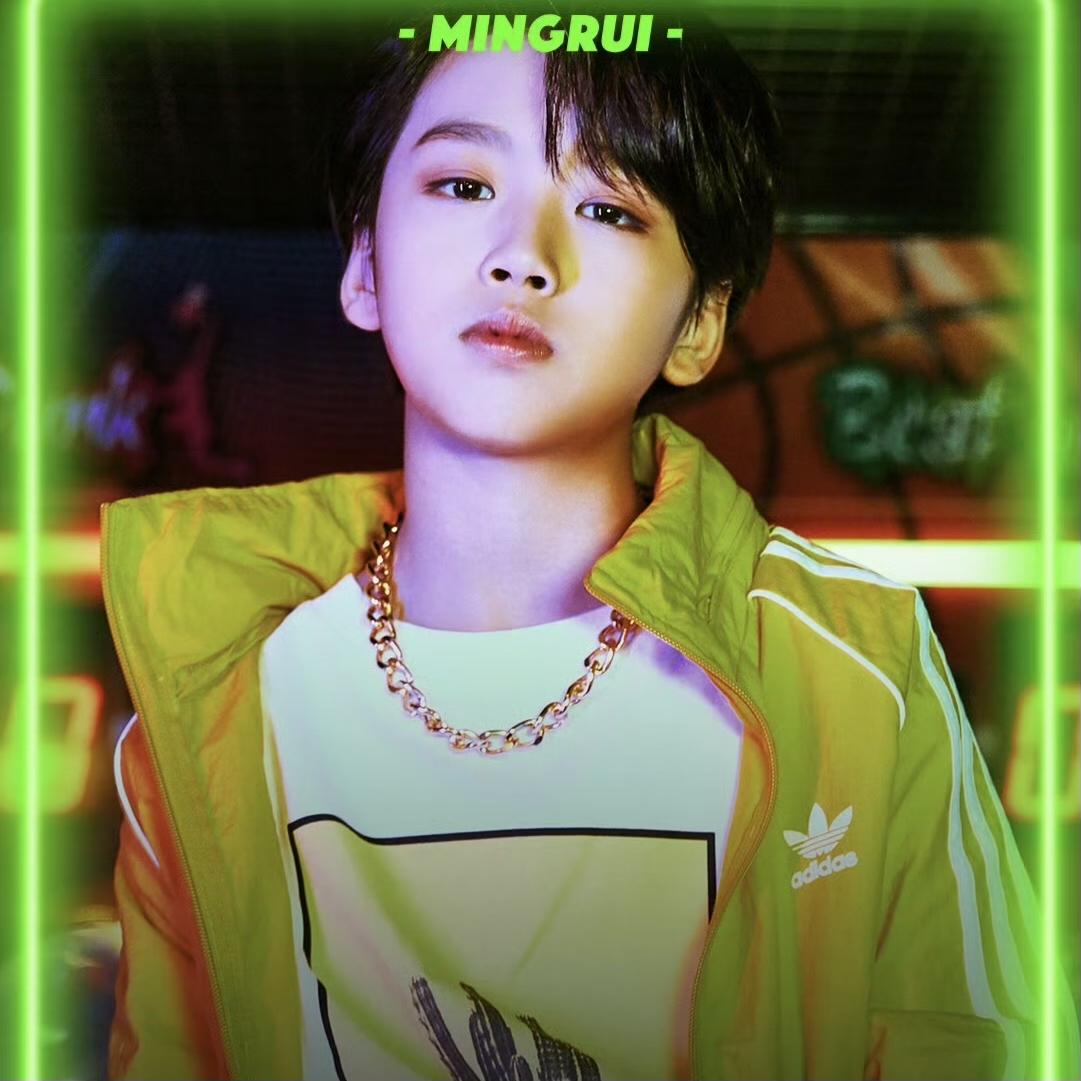 A moment captured by Mingrui (BOY STORY)'s fan