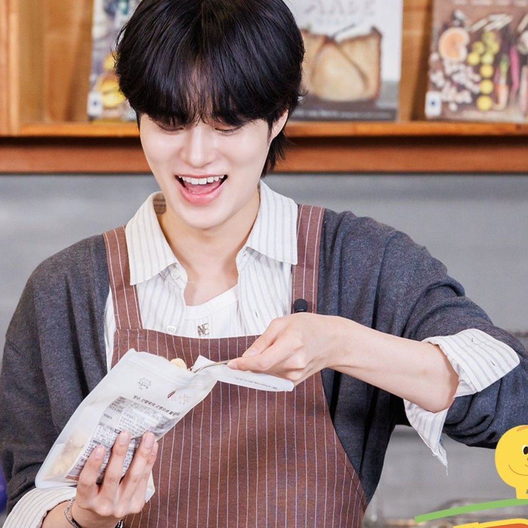 Latest photo of Lee Daehwi (AB6IX)